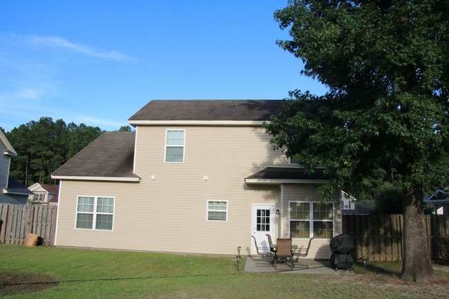 Building Photo - 4 Bdr/2.5 Bth 2048 sqft- Bradley Point - Savannah GA