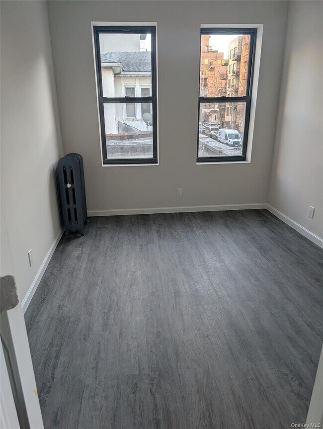 Building Photo - 1902 Kings Hwy