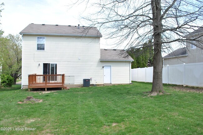 Building Photo - 4118 Hickoryview Dr