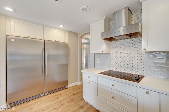 Building Photo - 11835 Portina Dr