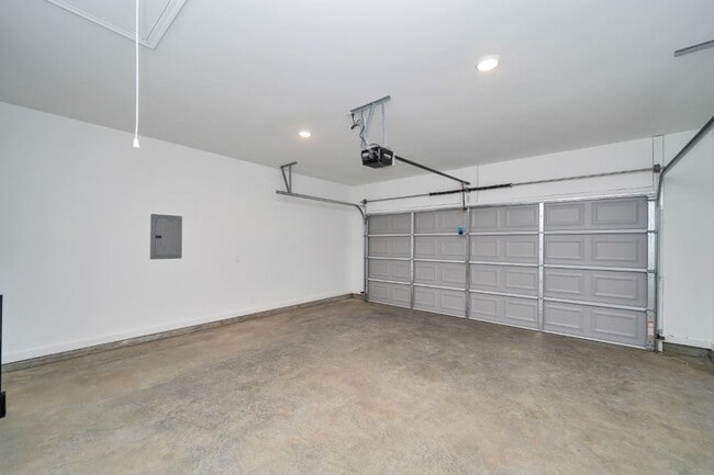 Building Photo - 4347 Alderic St