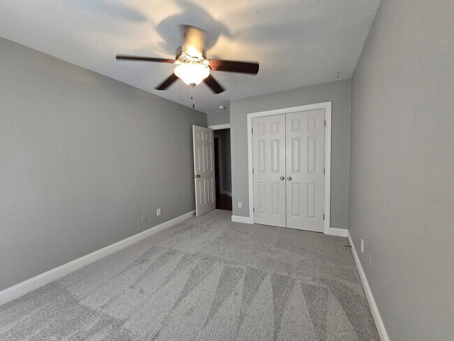 Building Photo - 641 Orchard Falls Dr