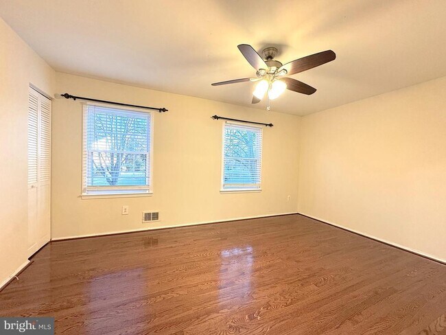 Building Photo - 2404 Albot Rd