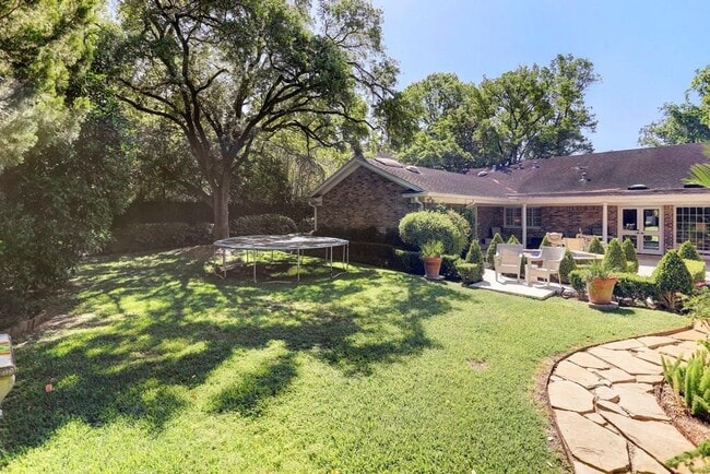 Building Photo - 5508 Candlewood Dr