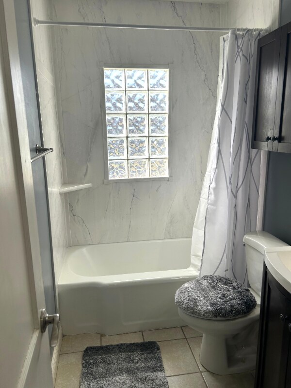 Building Photo - 1841 N Jeanette Ave