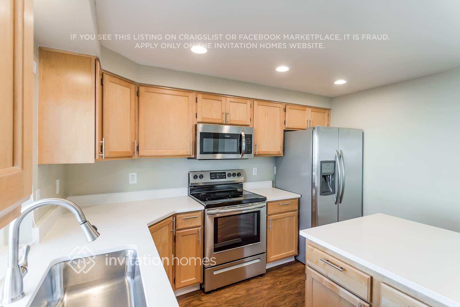 Building Photo - 510 Puget Pl S
