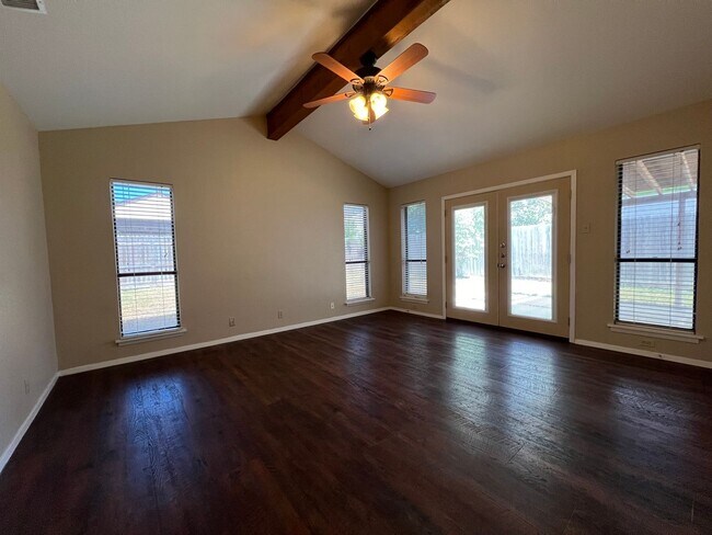 Building Photo - 5318 Crossridge Dr