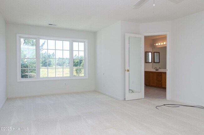 Building Photo - 340 Palmer Way