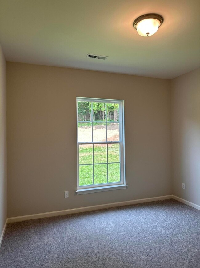 Building Photo - 129 Kirkstall Wy