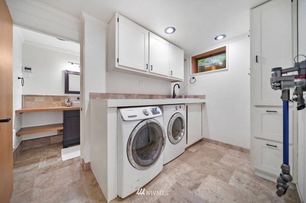 Building Photo - 37924 Hood Canal Dr NE