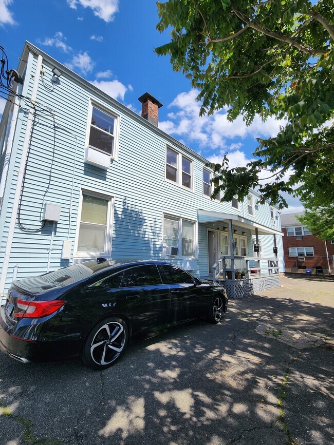Building Photo - 143 Jackson Ave