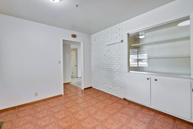 Building Photo - 1534 Crespi Dr