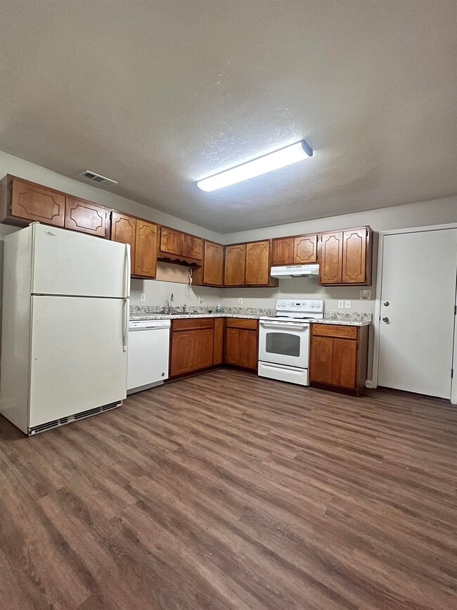 Building Photo - 2437 Jolene Ln