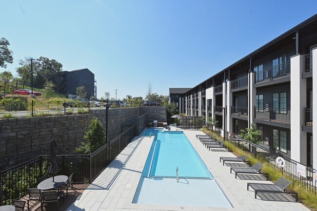 Building Photo - **THIS IS THE ONE IN EAST NASHVILLE**