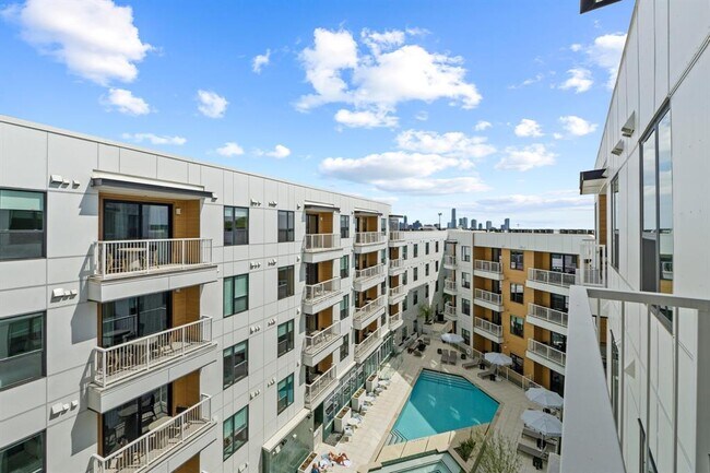 Building Photo - 2323 S Lamar Blvd