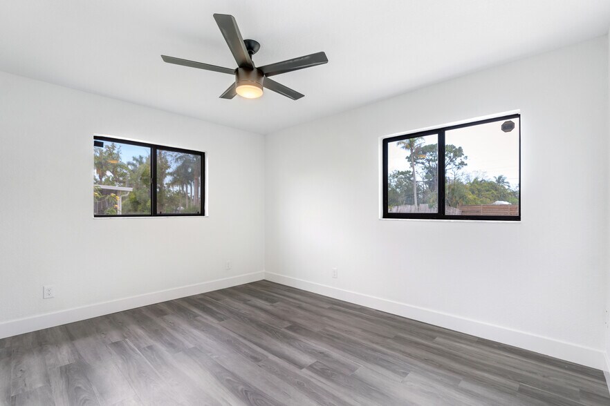 Bedroom - 16320 John Morris Rd