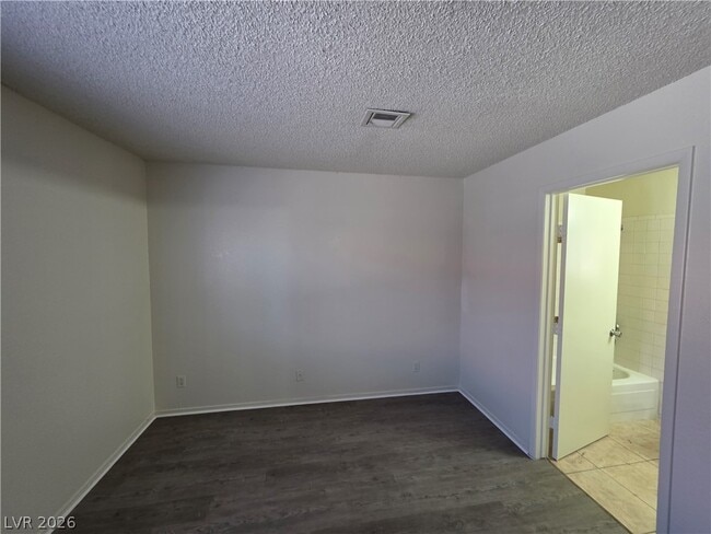 Building Photo - 4300 N Lamont St