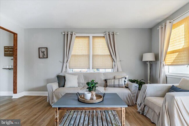 Building Photo - 6934 River Drive Rd