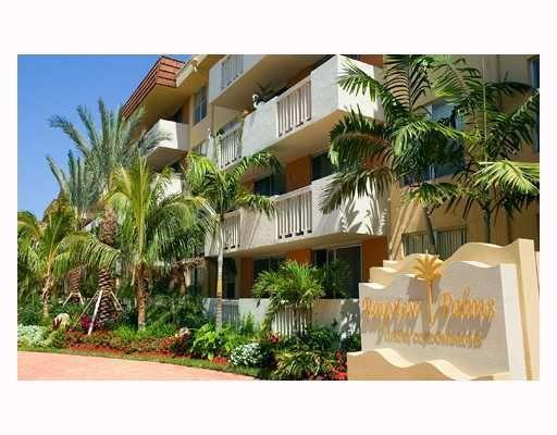 Main entrance Exterior Bayview Palms Condo - 1800 Sans Souci Blvd