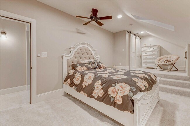 Building Photo - 5323 Lake Hill Farm Way