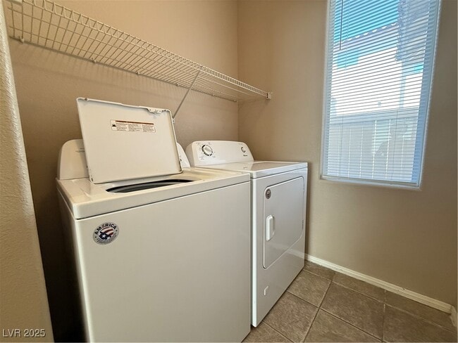 Building Photo - 11065 Calamint Hills Ct