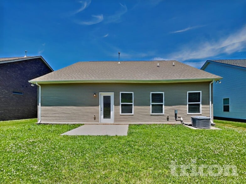 Building Photo - 198 Telavera Dr