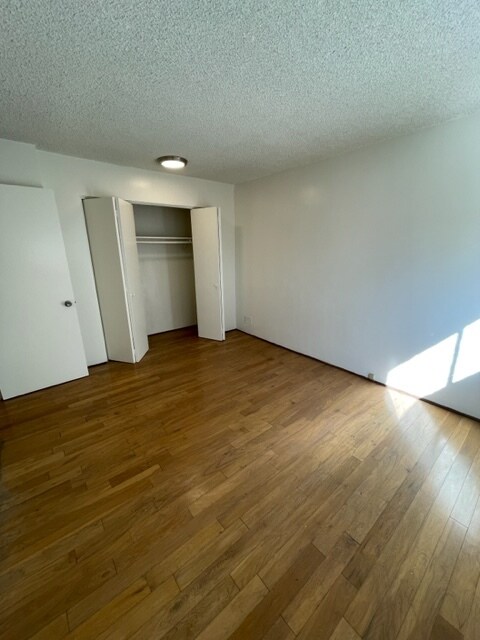 Building Photo - 1342 10th St