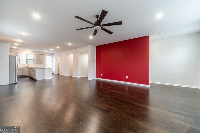 Building Photo - 2252 Talmai Dr
