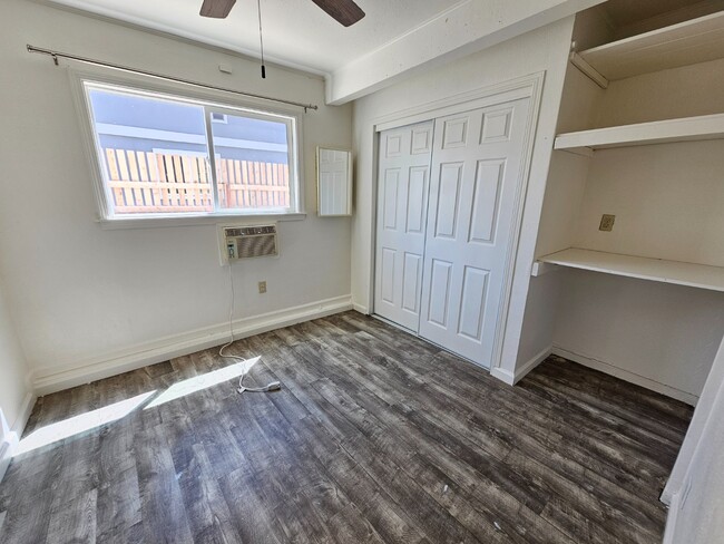 Building Photo - Spacious 8-Bedroom Family Home with Permit...