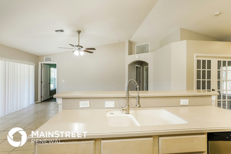 Building Photo - 3406 68th St W