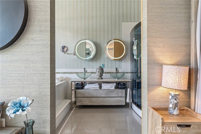 Building Photo - 4080 Glencoe Ave