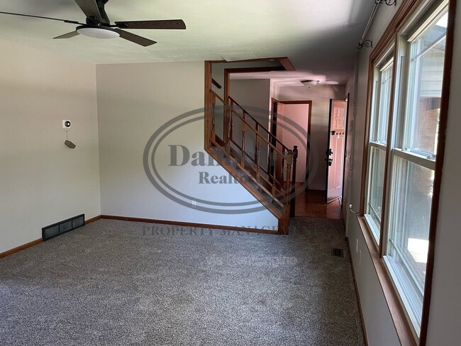 Building Photo - 3018 Gleneagle Dr