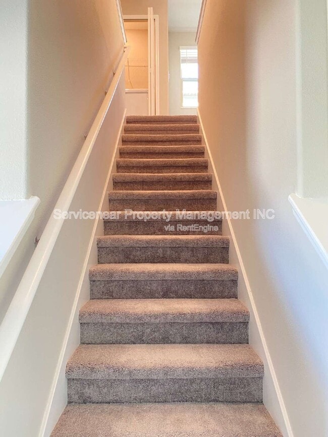 Building Photo - 7049 Samuel Ivy Dr