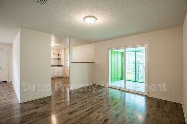 Building Photo - 3805 Anvers Blvd