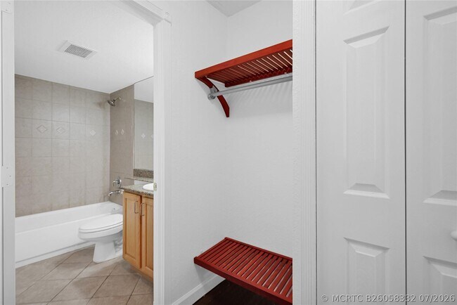Building Photo - 1515 E Broward Blvd
