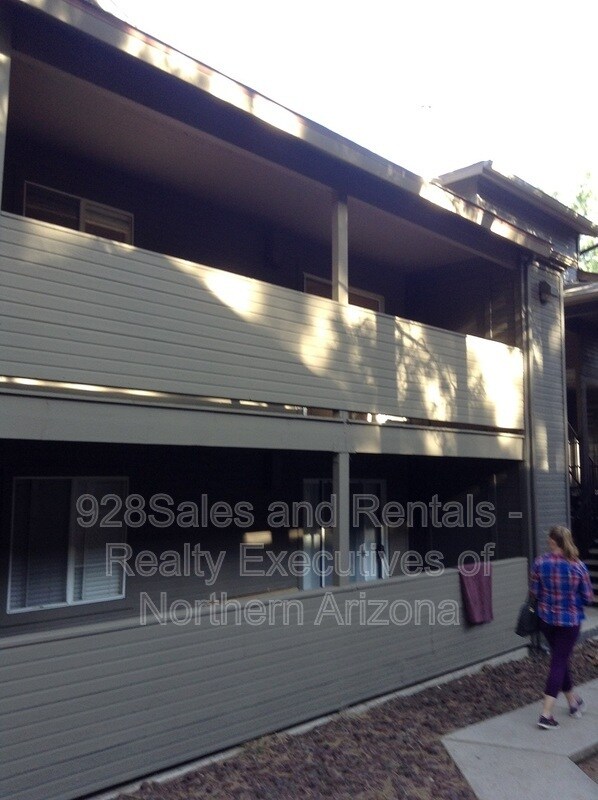 Building Photo - 1385 W University Ave