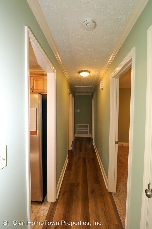 Building Photo - 3 br, 1.5 bath House - 245 Hazelwood Dr