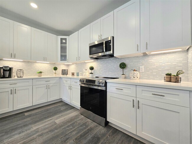 Building Photo - 12963 Centaurus Ct