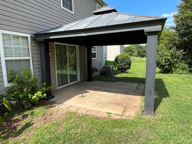 Building Photo - 10410 Pickerel Ln