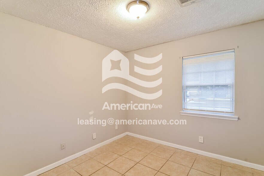 Building Photo - 5953 Cherry Hill Rd