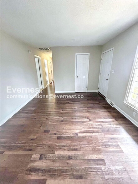 Building Photo - 561 Brightsfield Ct