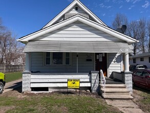 Building Photo - 4 Bed - 1.5 Bath - Single Family Home in Lorain