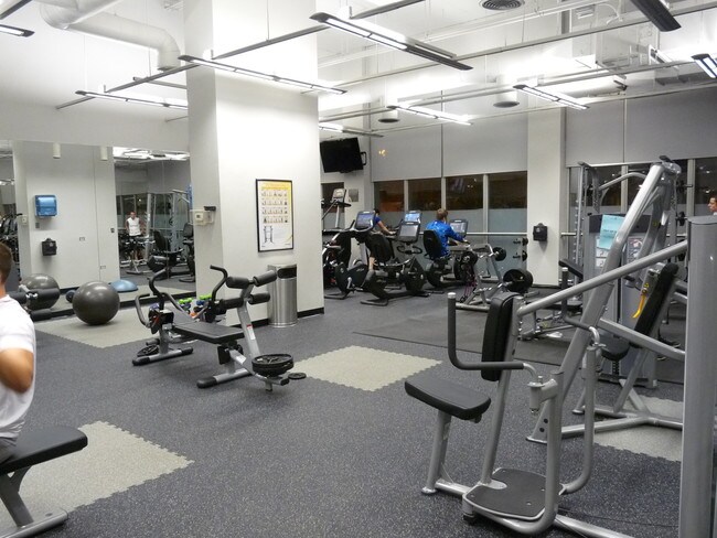 Building Photo - 655 W Irving Park Rd