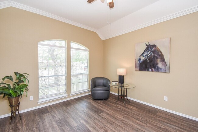 Building Photo - 4927 Grapevine Lake Ct