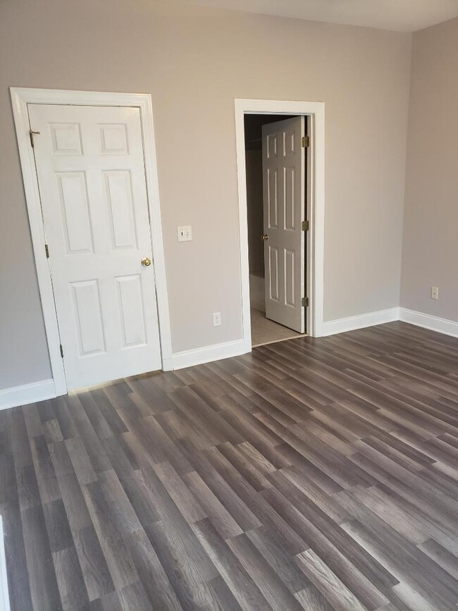 Building Photo - 5419 Magnolia Park Cir