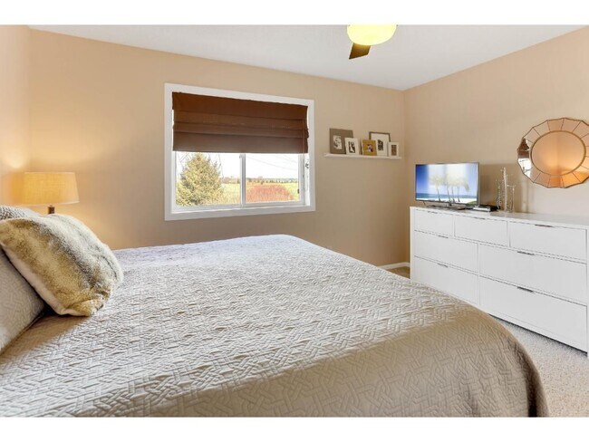 Building Photo - 2059 Brittany Ct