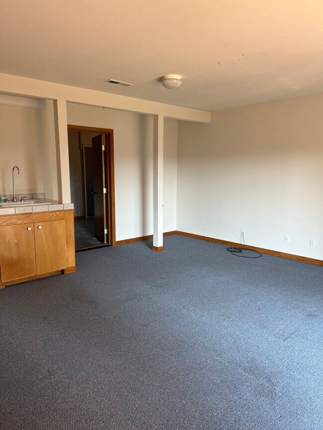 Building Photo - Suquamish View Home