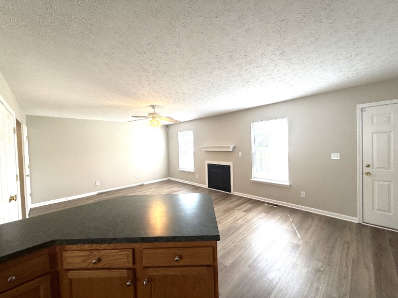 Building Photo - 12806 Lost Hill Walk