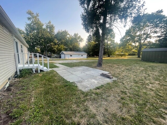 Building Photo - 7239 Lake Rd