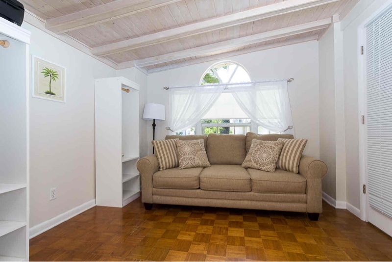 Building Photo - 9480 Frangipani Dr